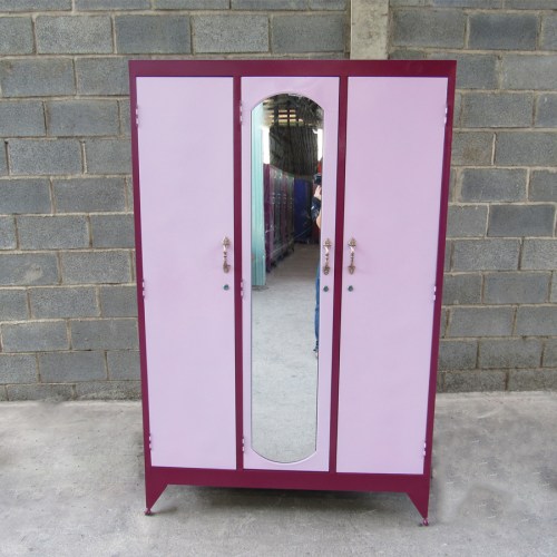 Tủ sắt 3 buồng màu hồng - Tủ Sắt Thành Đạt - Công Ty TNHH Sản Xuất Thương Mại Dịch Vụ Lam Tùng